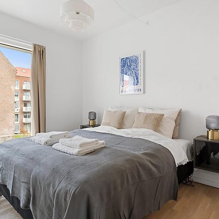 Appartement A Stylish Getaway In Modern Surroundings à Århus Extérieur photo