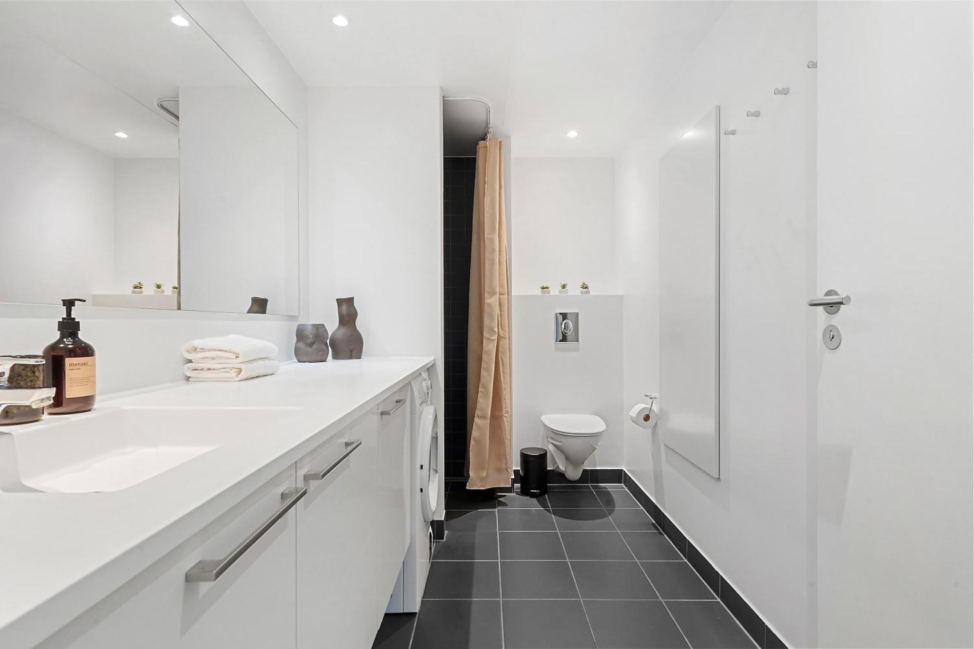 Appartement A Stylish Getaway In Modern Surroundings à Århus Extérieur photo